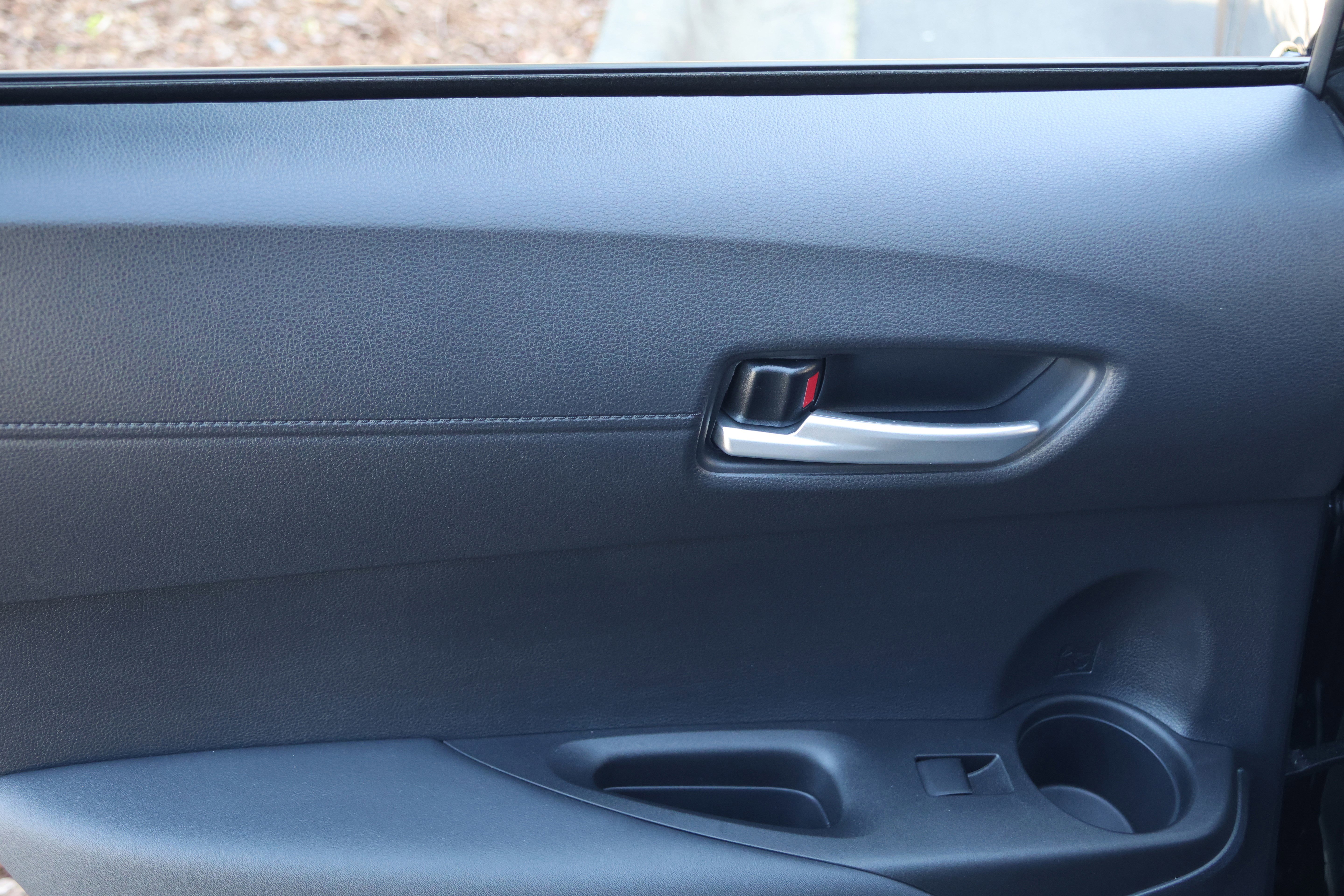 Used 2023 Toyota Corolla Cross XLE w/ Convenience Package AWD/4WD image 33