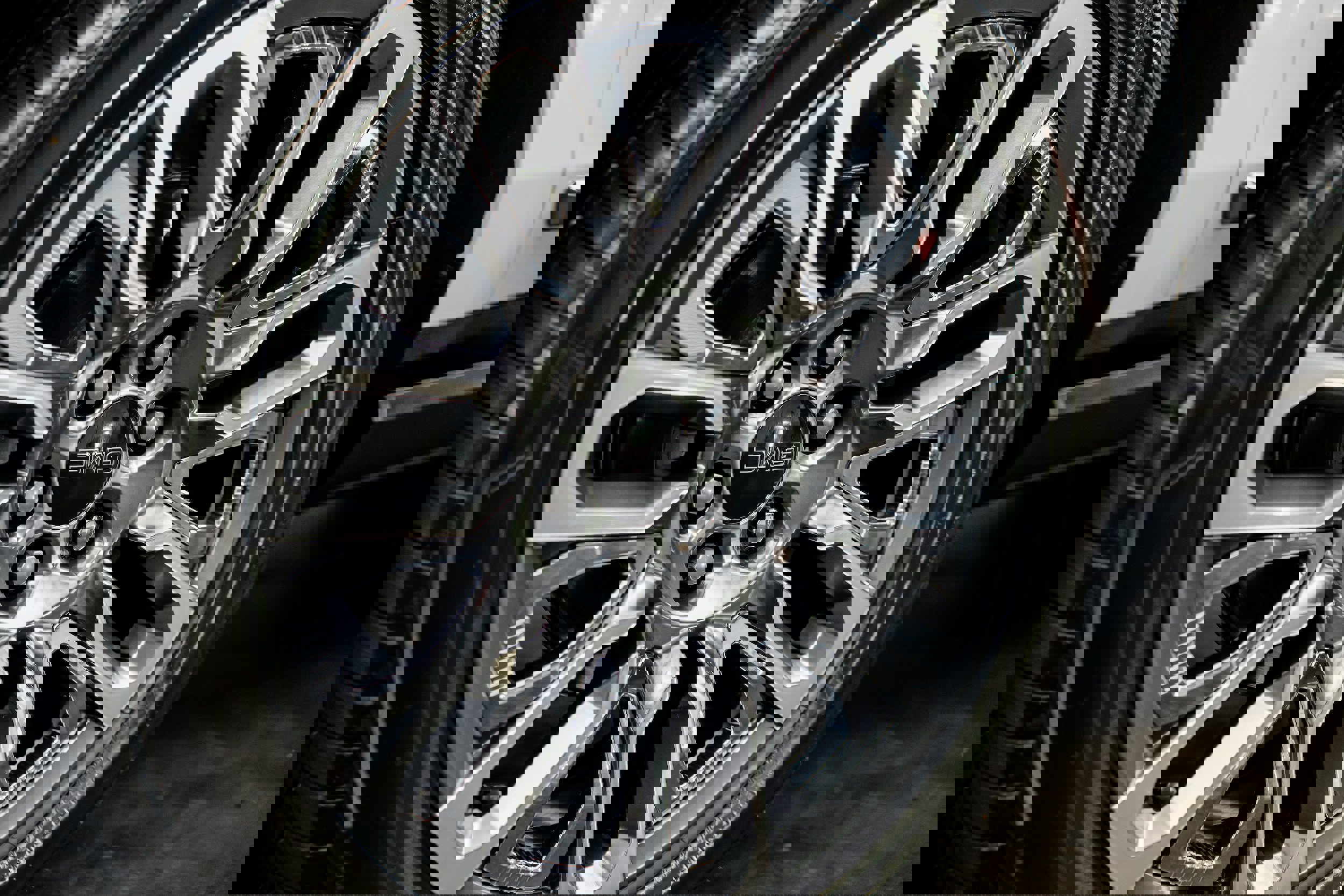 Used 2023 GMC Yukon XL Denali Ultimate image 12