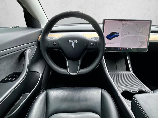 Used 2020 Tesla Model 3 Standard Range Plus image 7