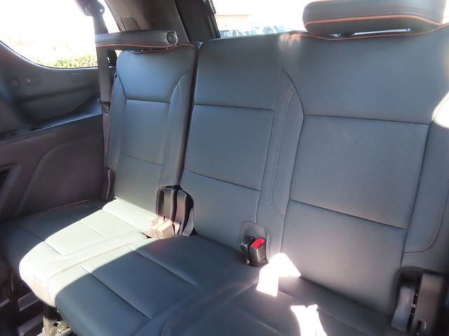 Used 2025 GMC Yukon AT4 w/ AT4 Premium Plus Package image 44