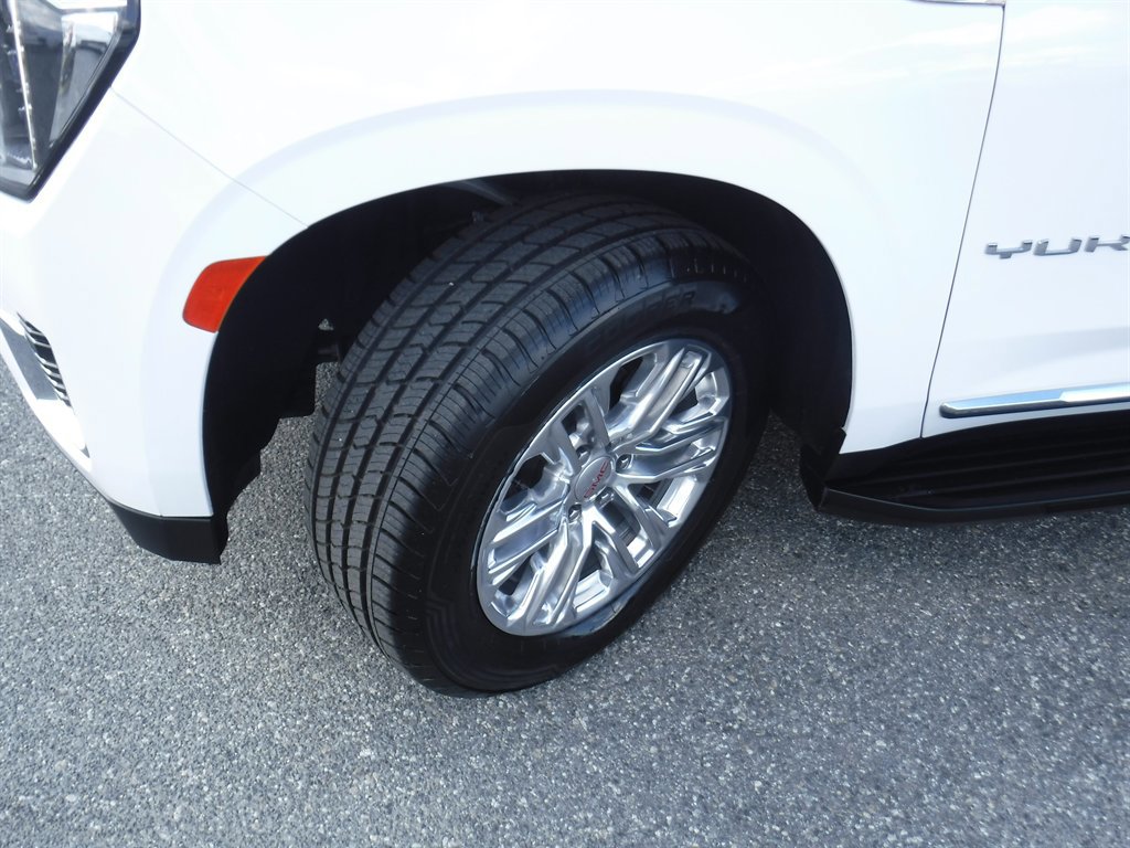 Used 2023 GMC Yukon XL SLT image 23