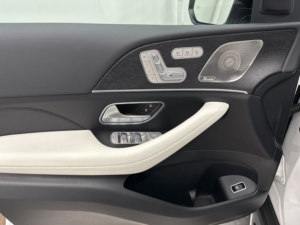 New 2026 Mercedes-Benz GLE 580 4MATIC image 10