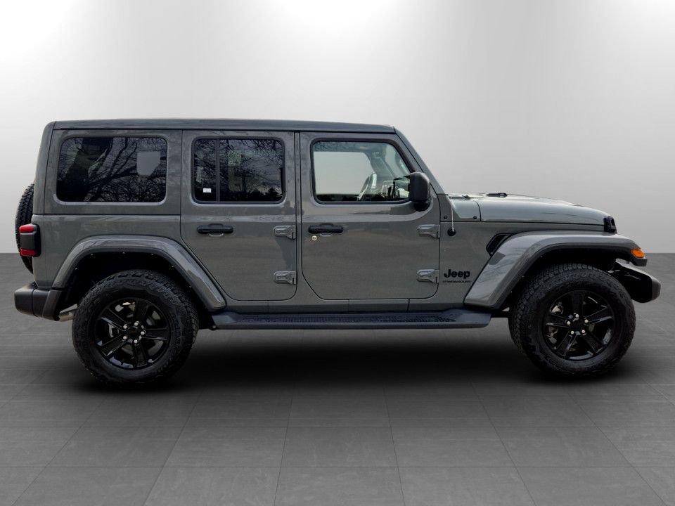Used 2023 Jeep Wrangler Unlimited Sahara AWD/4WD image 5