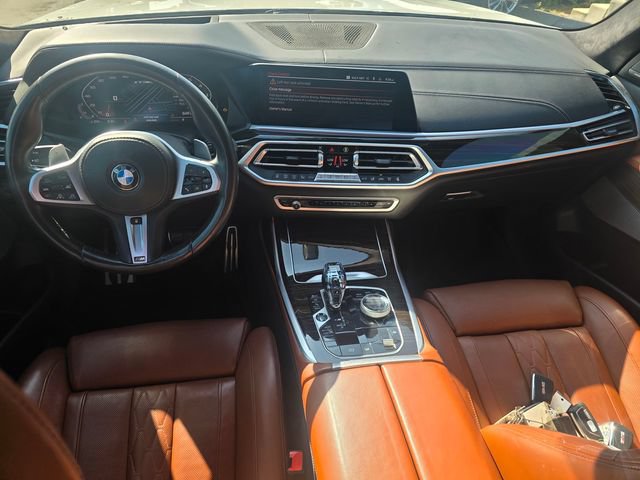 Used 2020 BMW X7 M50i w/ Dynamic Handling Package AWD/4WD image 15