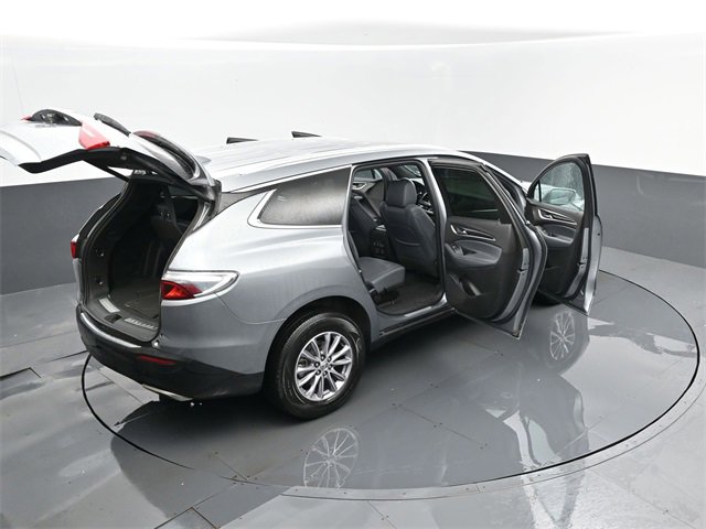 Used 2024 Buick Enclave Premium image 32