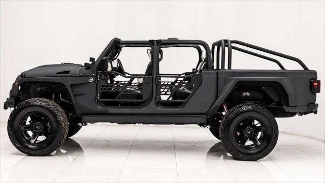 Used 2025 Jeep Gladiator Sport image 11