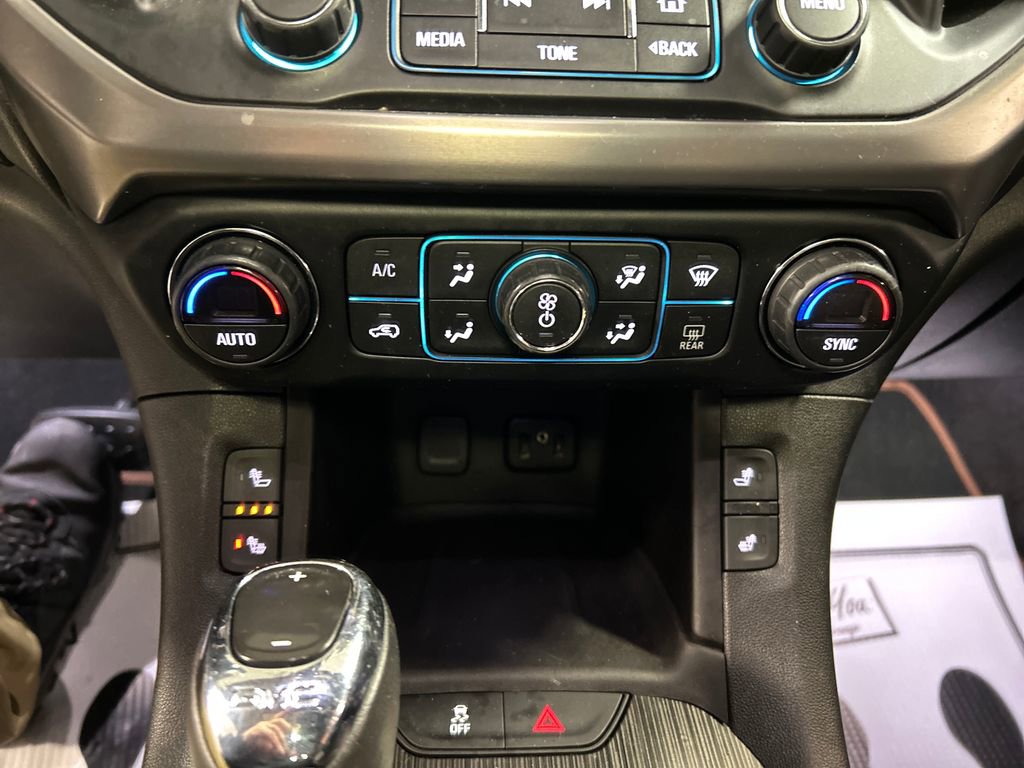 Used 2018 GMC Acadia SLT w/ LPO, Protection Package image 17