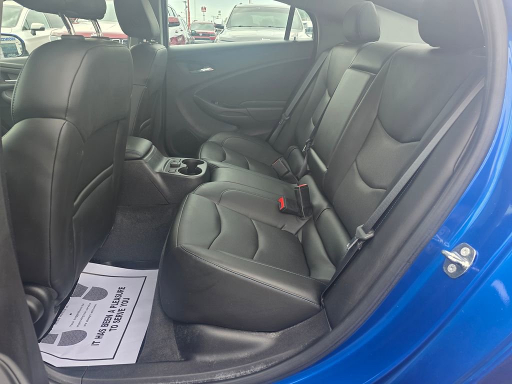 Used 2018 Chevrolet Volt Premier w/ Driver Confidence Package FWD image 11