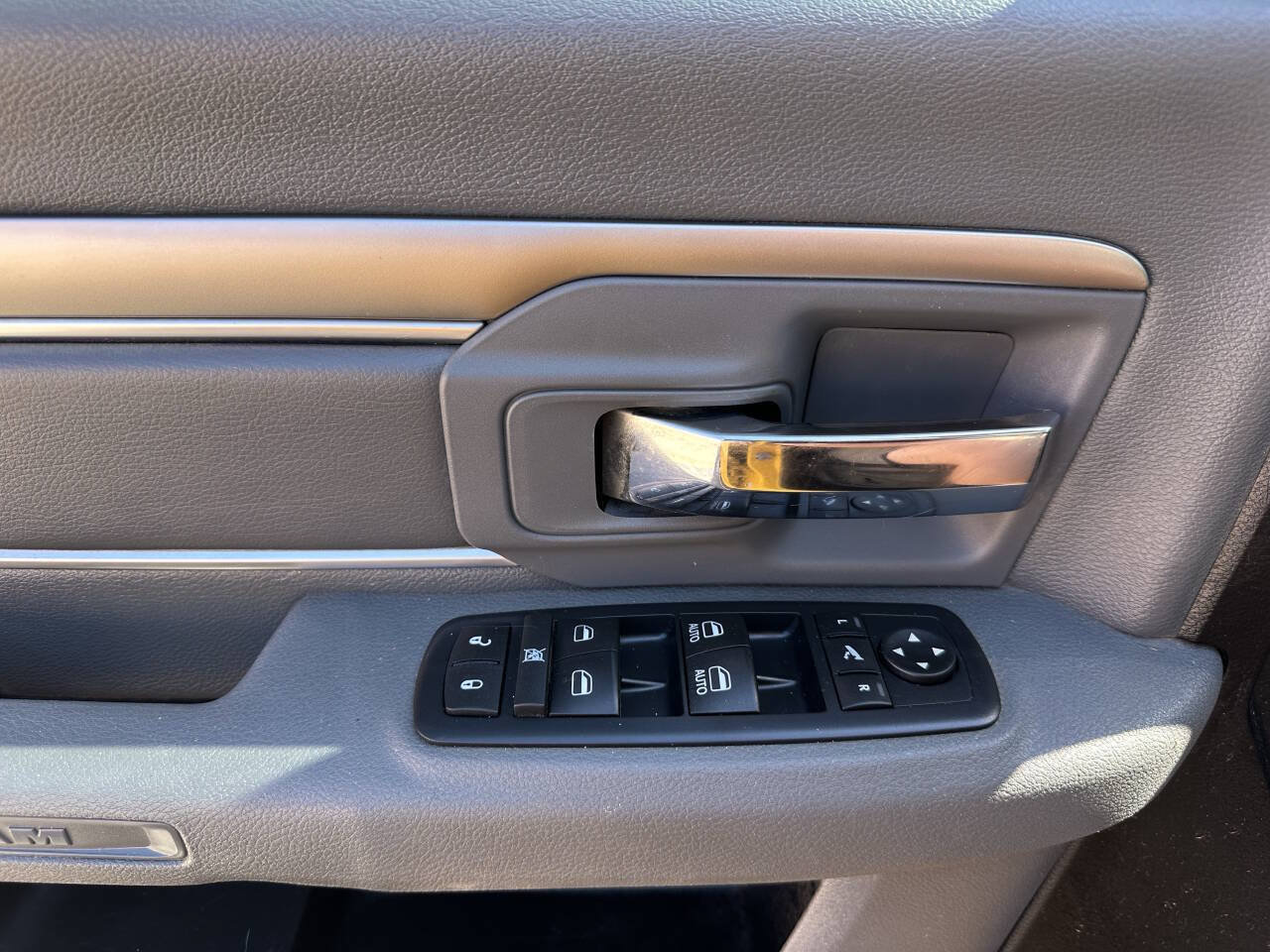 Used 2016 RAM 1500 Lone Star RWD image 13