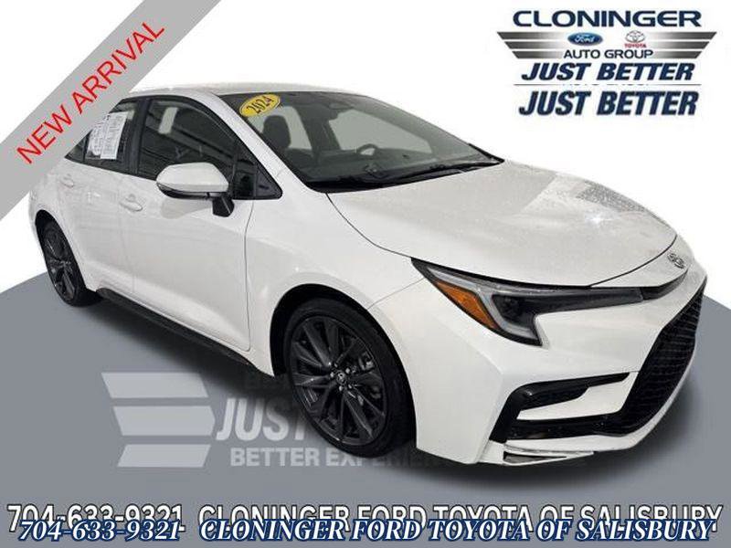Used 2024 Toyota Corolla SE image 1