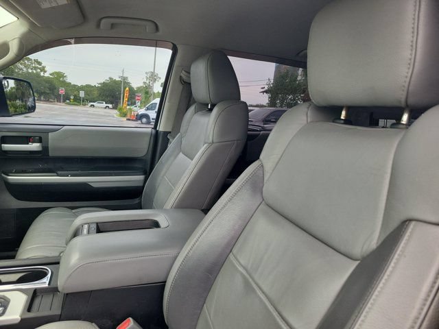 Used 2020 Toyota Tundra Limited w/ Limited Premium Package AWD/4WD image 18