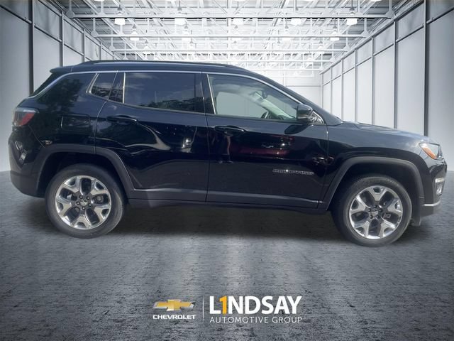 Used 2019 Jeep Compass Limited AWD/4WD image 9