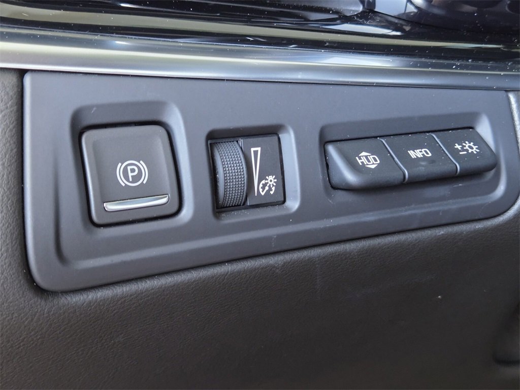 Used 2024 Cadillac XT6 Sport w/ Technology Package image 39