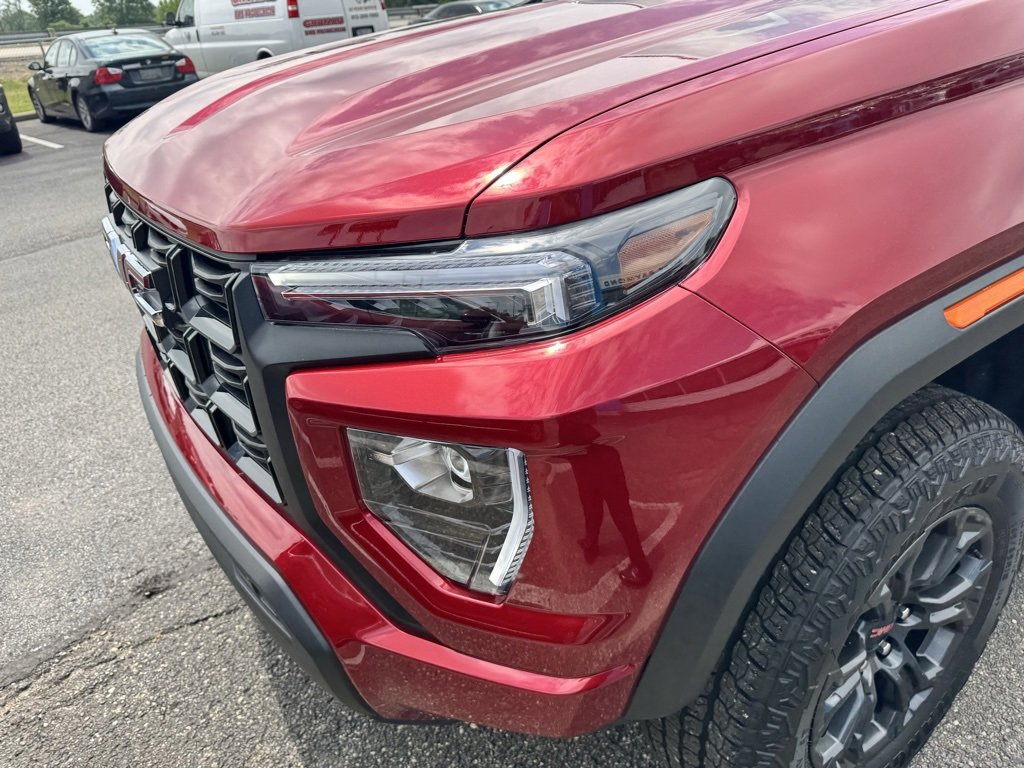 New 2025 GMC Canyon Elevation w/ Convenience Package image 13