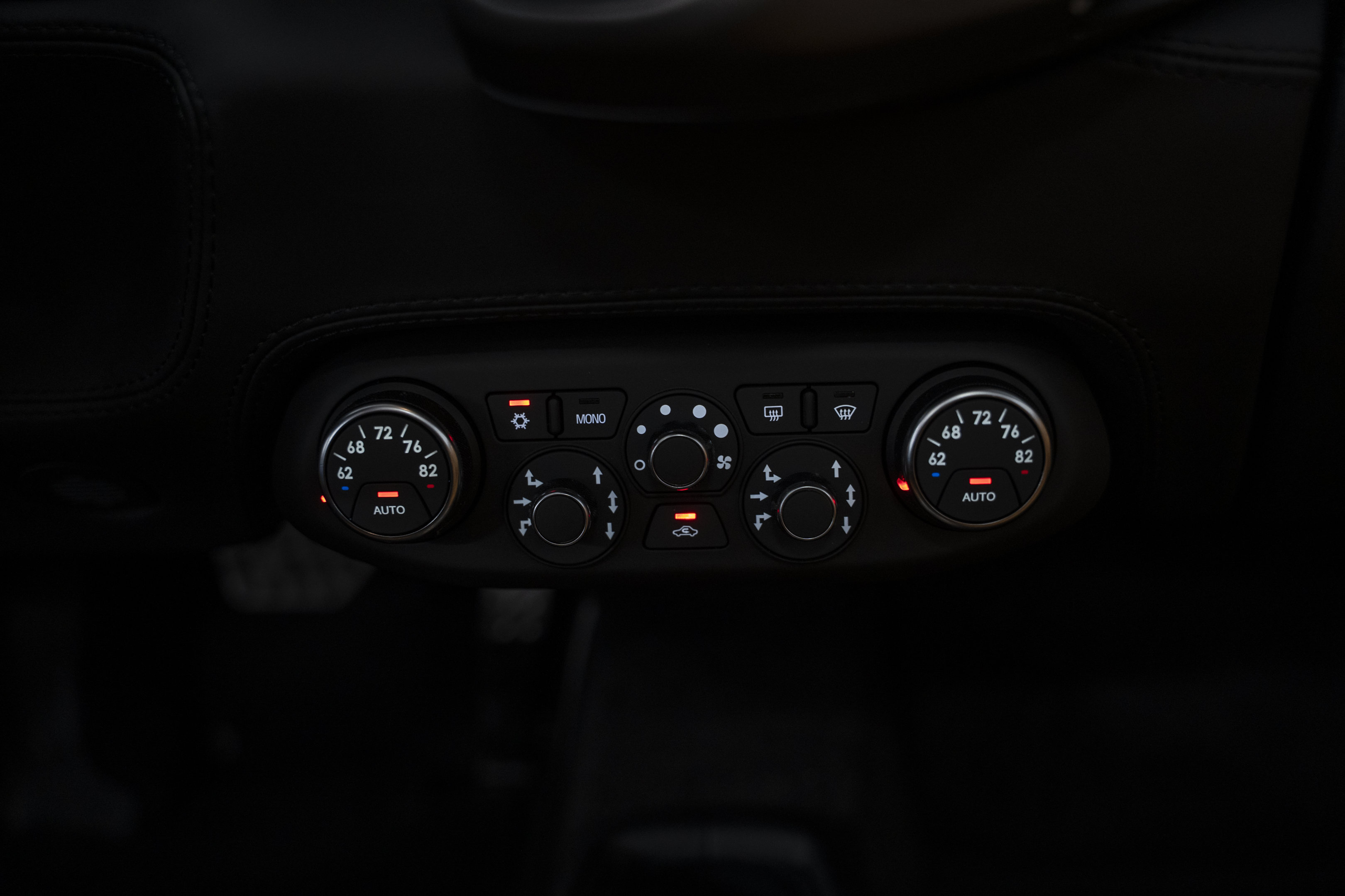 Used 2012 Ferrari 458 Spider RWD image 41