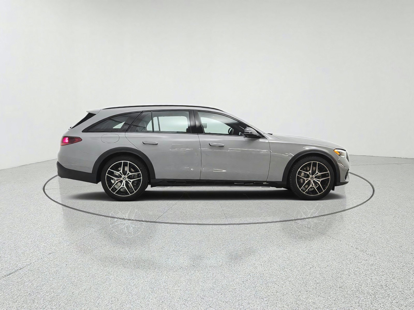 New 2027 Mercedes-Benz E 450 4MATIC All-Terrain Wagon image 4