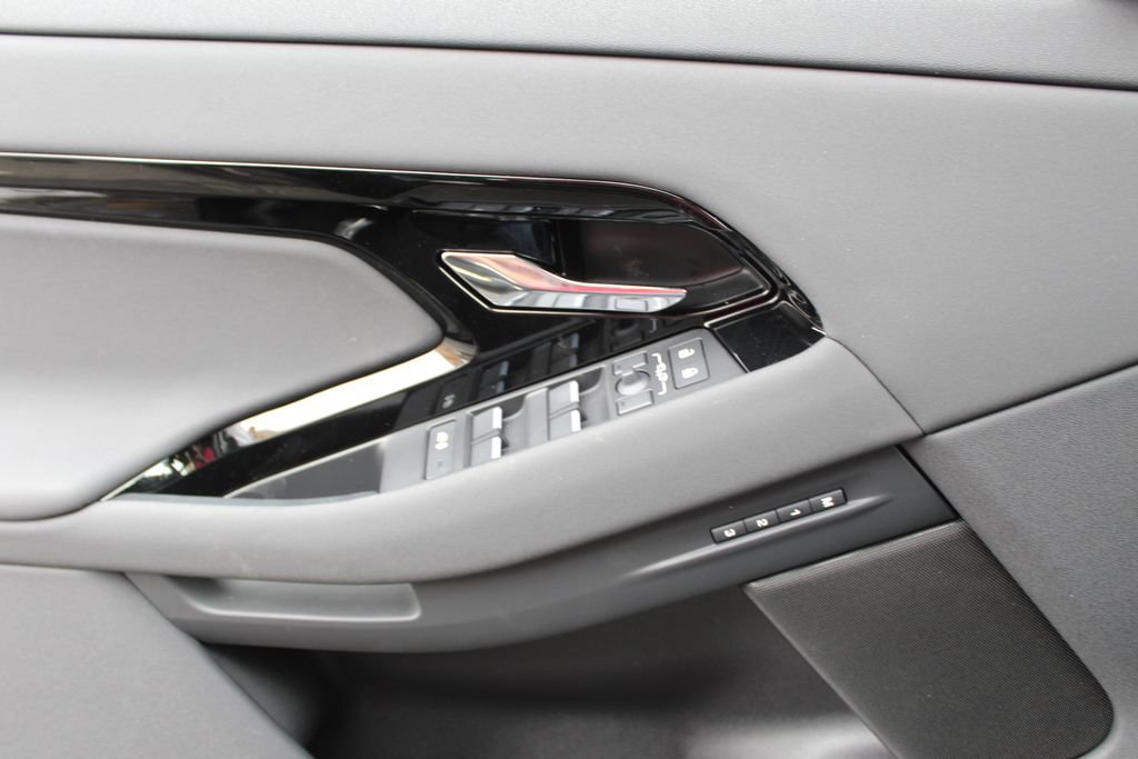 New 2026 Land Rover Range Rover Evoque S AWD/4WD image 46