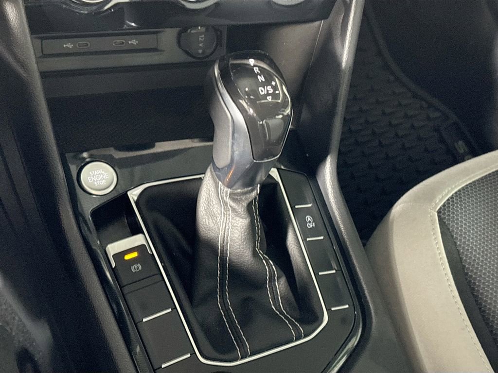 Certified 2025 Volkswagen Taos S AWD/4WD image 17