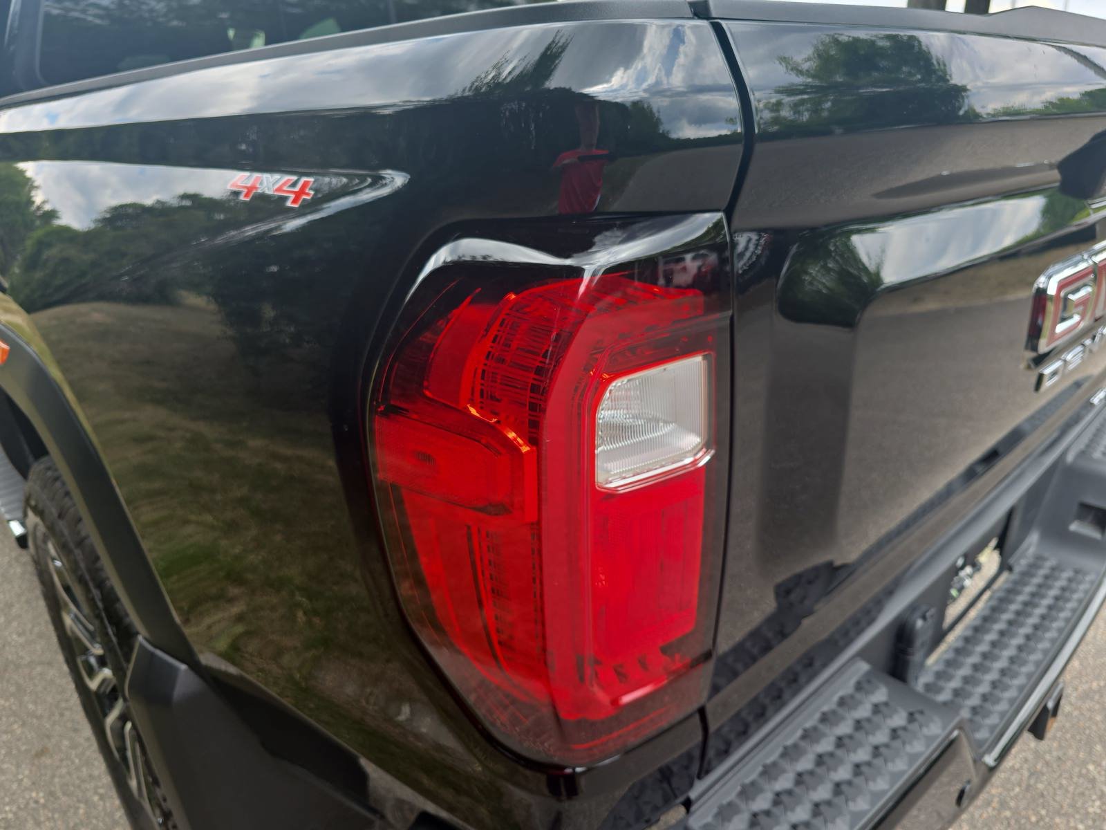 Used 2026 GMC Canyon Denali AWD/4WD image 35