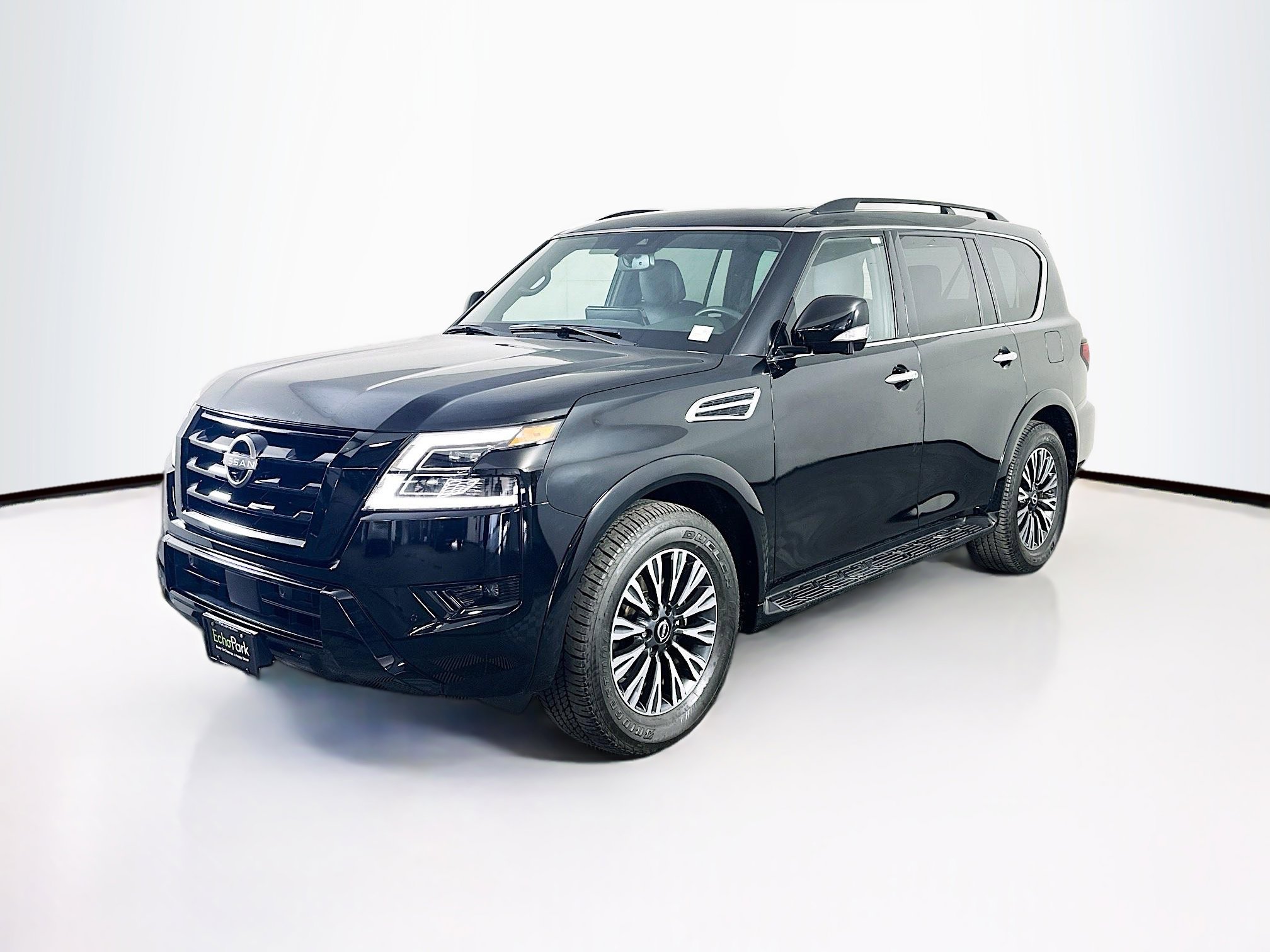 Used 2023 Nissan Armada SL w/ Midnight Edition Package image 3