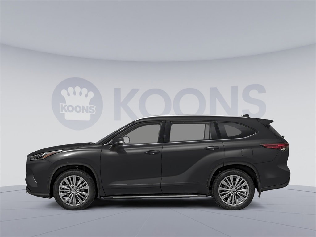 New 2025 Toyota Highlander Platinum image 4