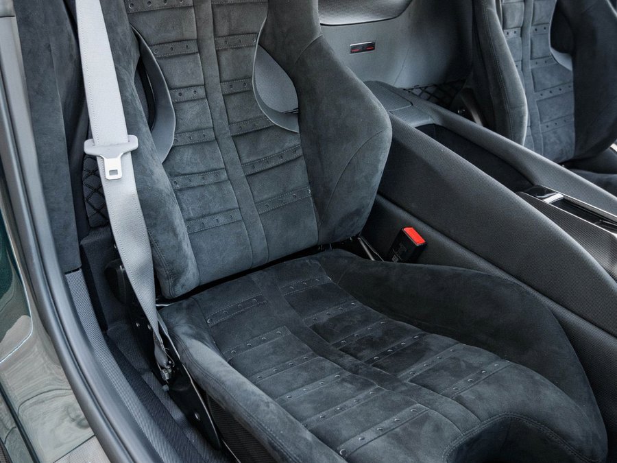 Used 2022 Ferrari 812 Competizione image 19