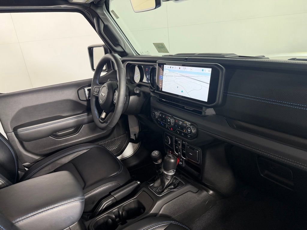 Used 2024 Jeep Wrangler Unlimited Rubicon 4xe AWD/4WD image 30