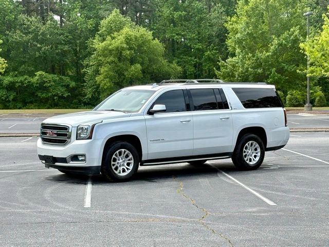 Used 2017 GMC Yukon XL SLT w/ Open Road Package AWD/4WD image 2