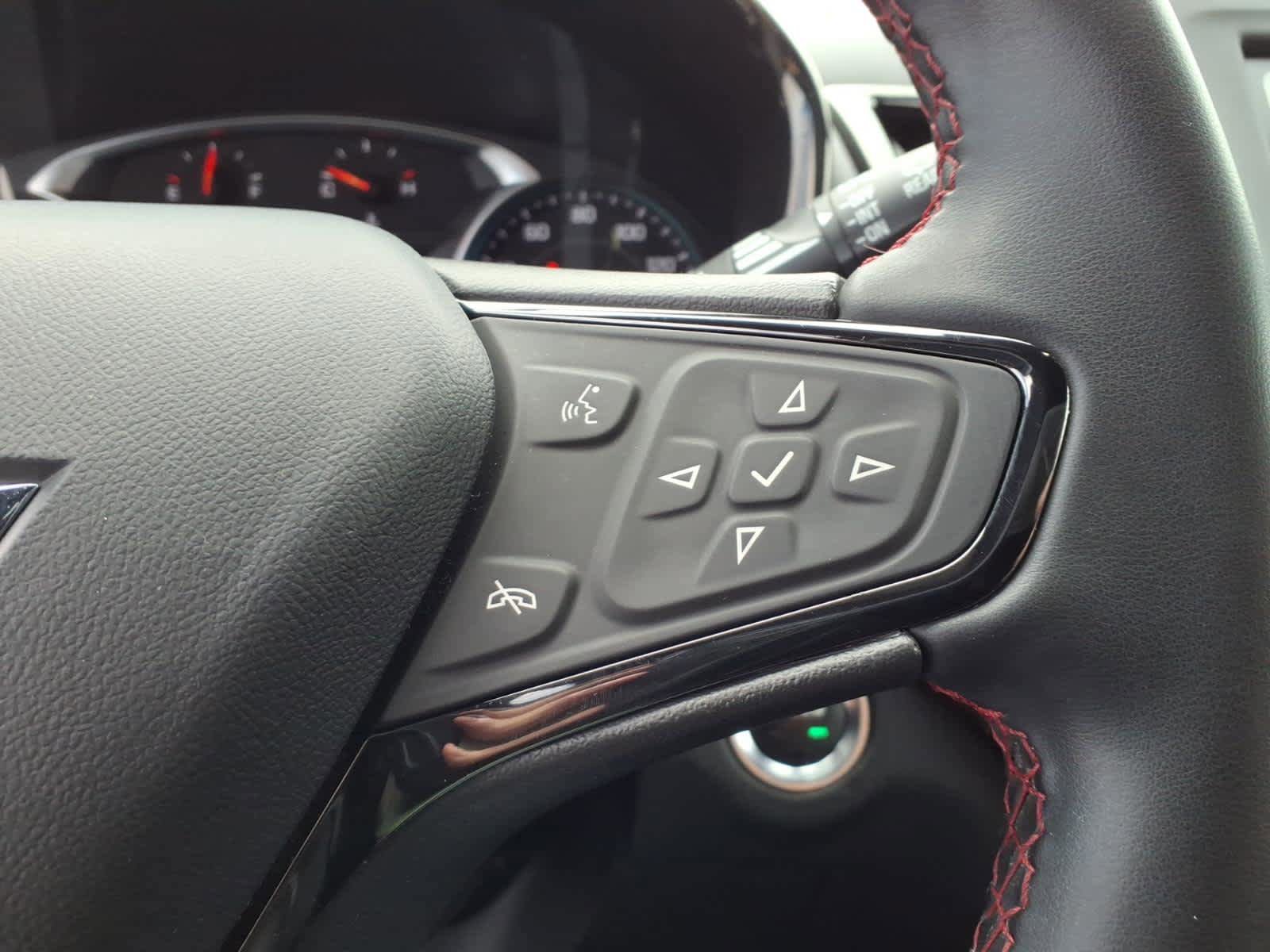 Used 2023 Chevrolet Equinox RS AWD/4WD image 16