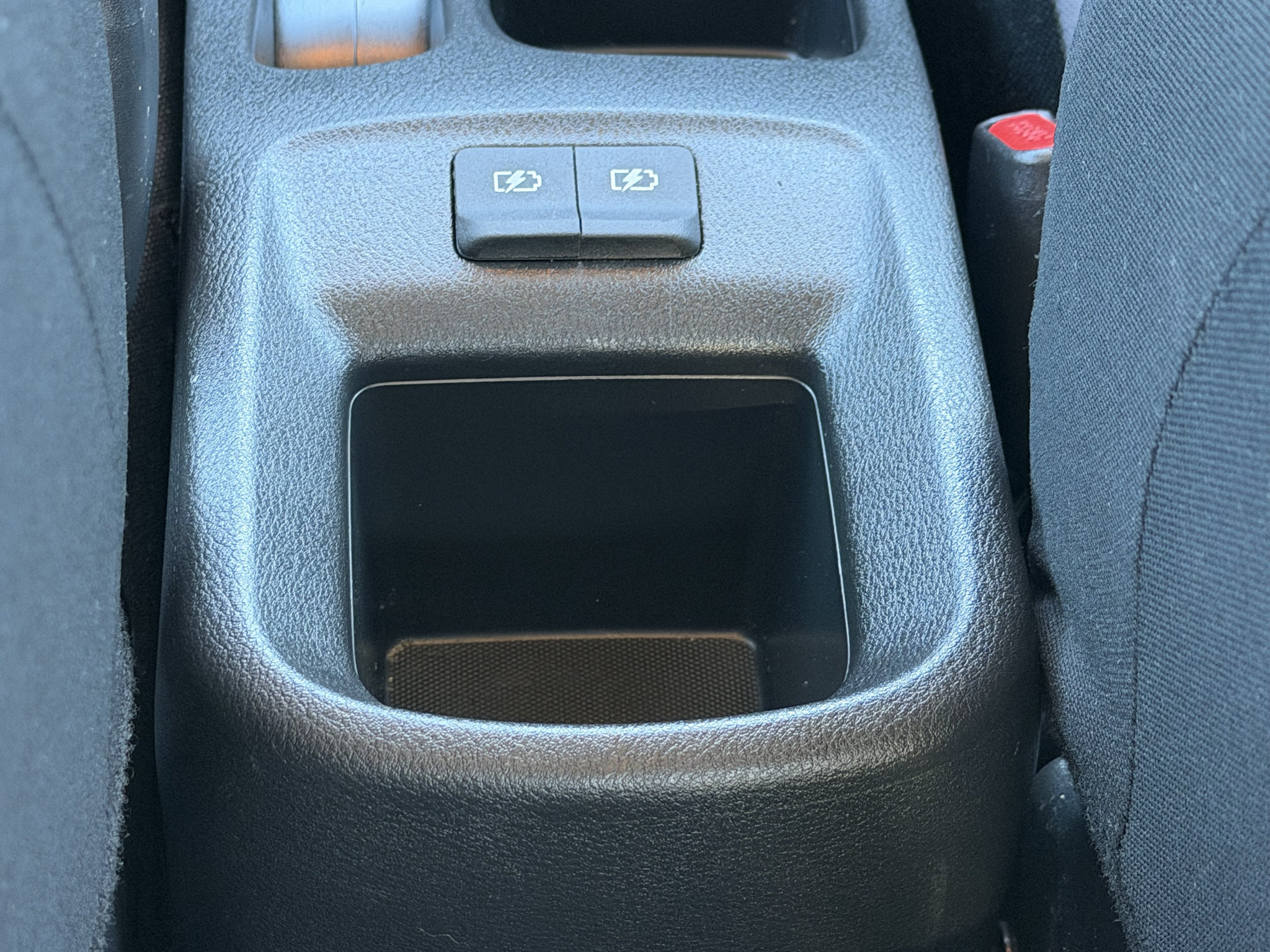 Used 2025 Nissan Versa S w/ Trunk Package FWD image 23