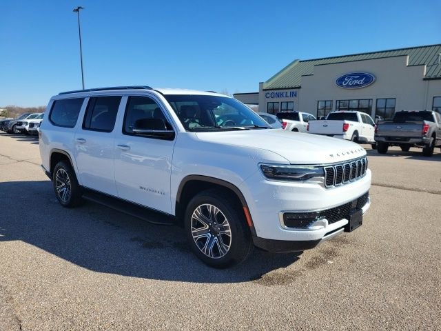 Used 2024 Jeep Wagoneer L Series II image 21