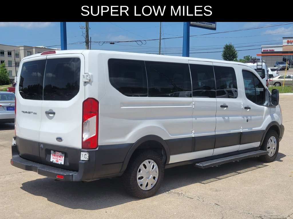Used 2019 Ford Transit 350 XLT RWD image 4