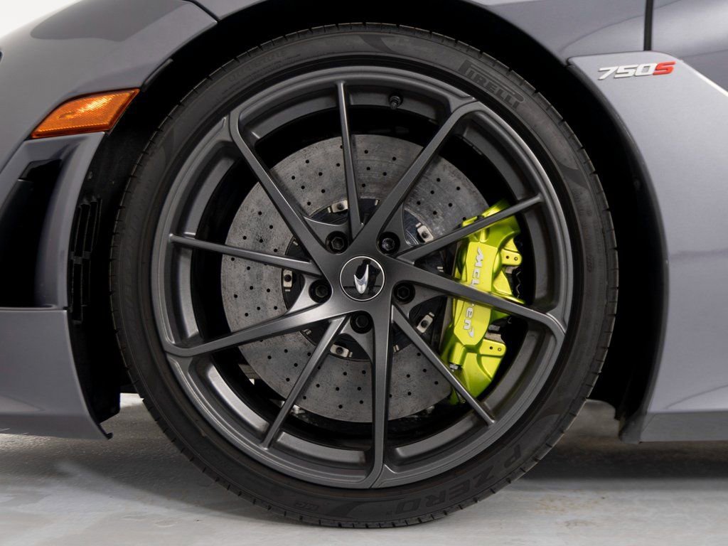 Used 2024 McLaren 750S Spider image 10