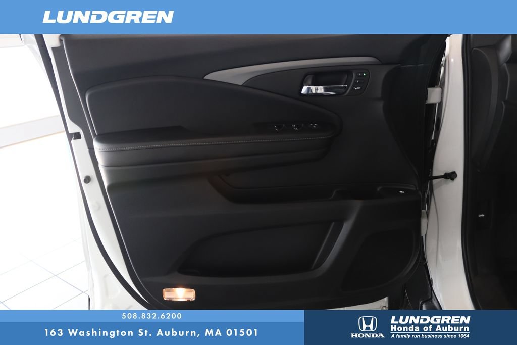 Used 2023 Honda Ridgeline RTL-E image 8