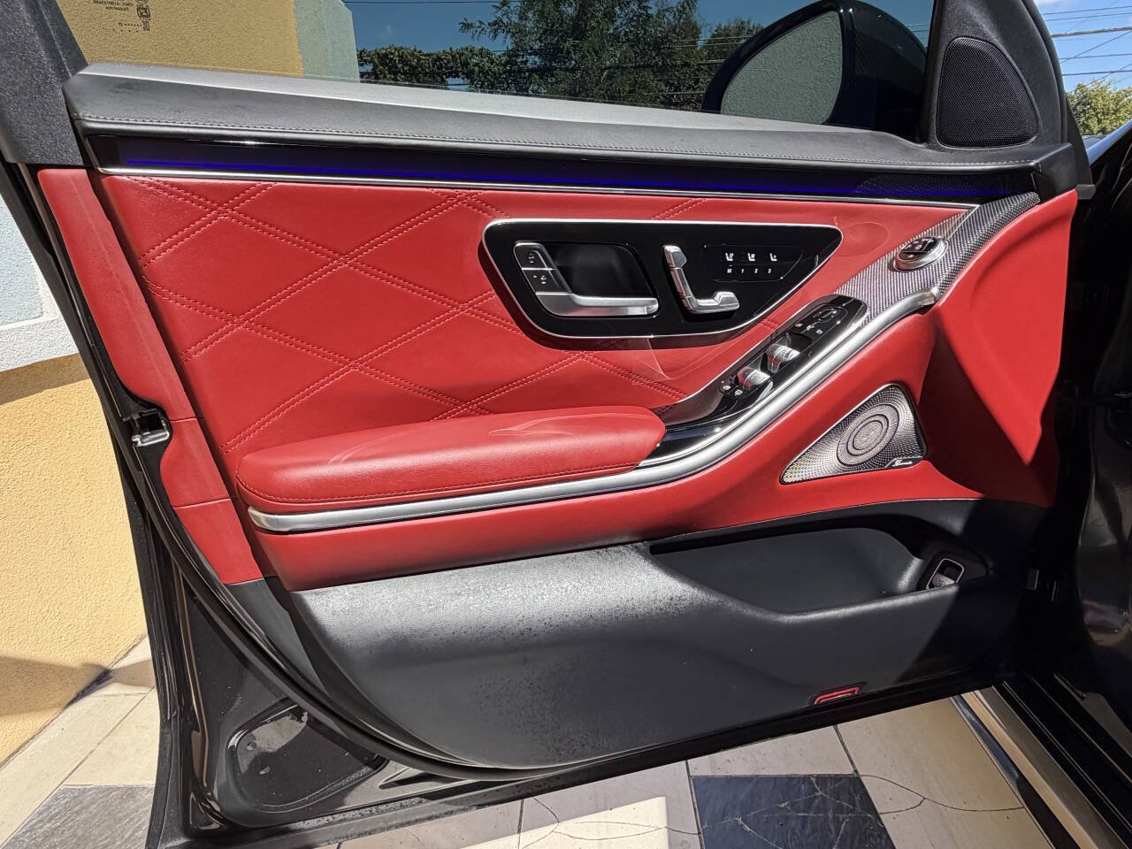 Used 2025 Mercedes-Benz S 63 AMG S image 30