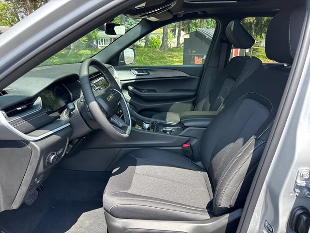 New 2026 Jeep Grand Cherokee Laredo X AWD/4WD image 6