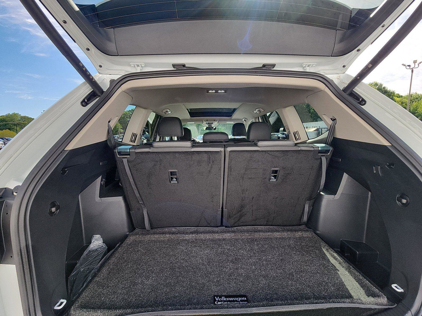 Used 2024 Volkswagen Atlas SE w/ Panoramic Sunroof Package AWD/4WD image 26