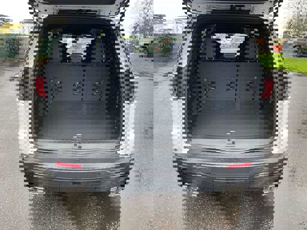 New 2026 GMC Acadia AT4 w/ Super Cruise Package image 26