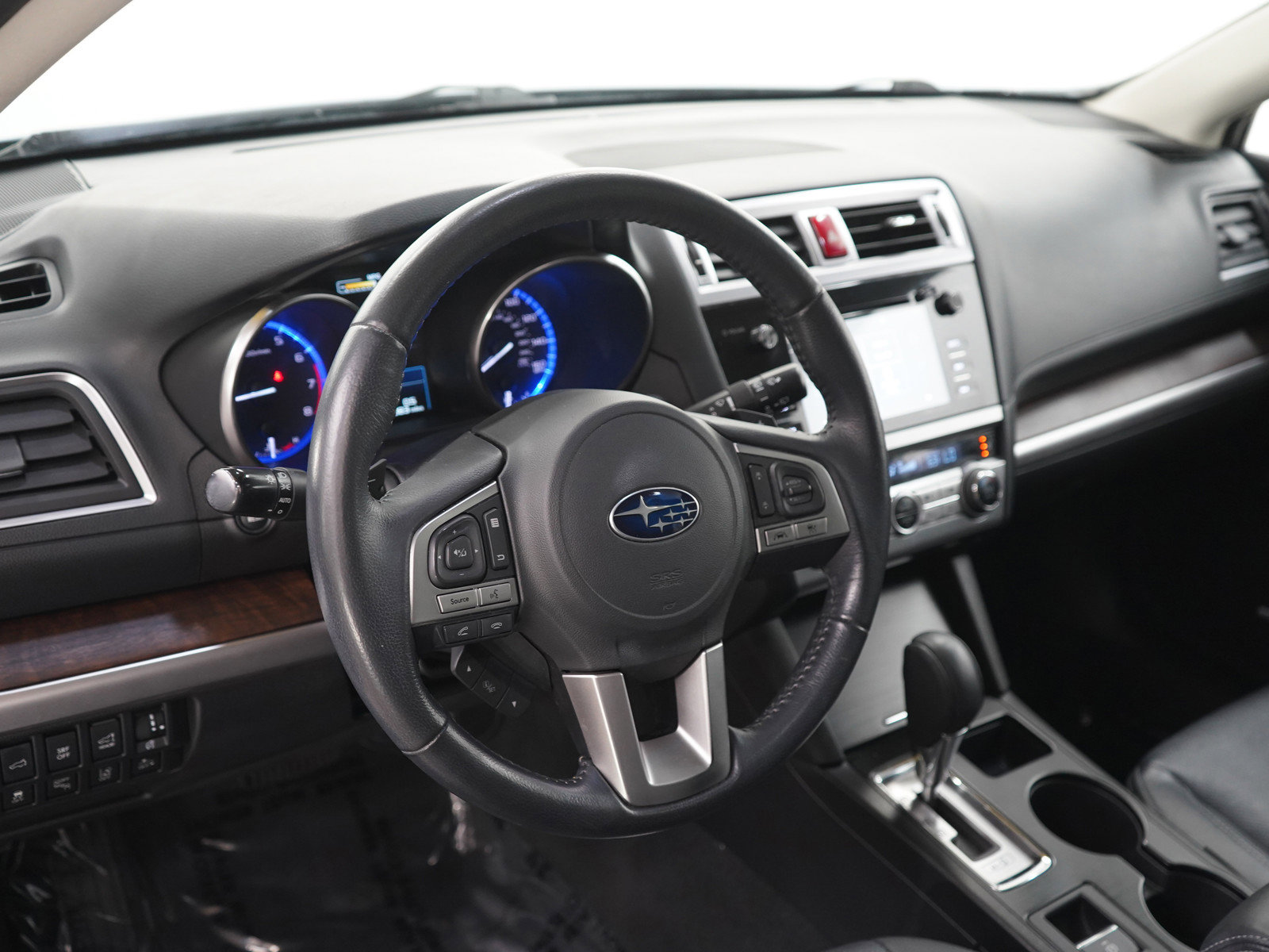 Used 2016 Subaru Outback 3.6R Limited AWD/4WD image 21