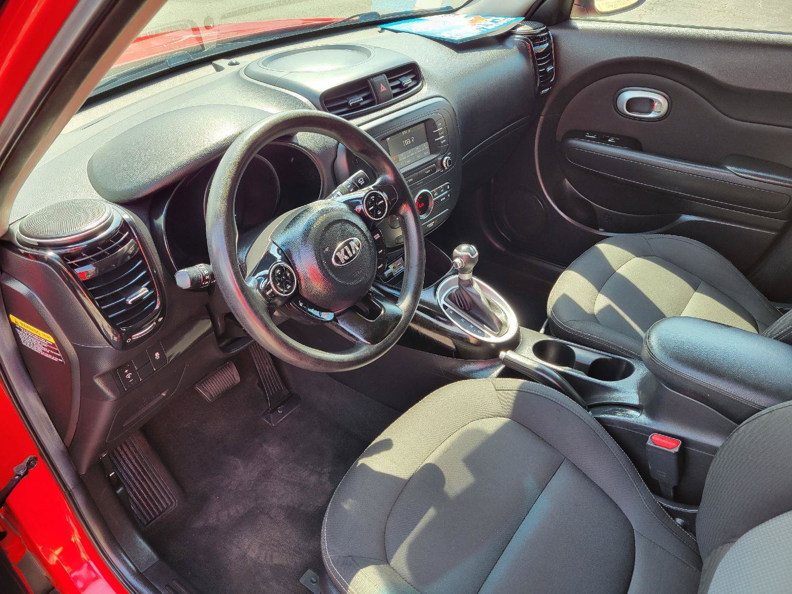 Used 2017 Kia Soul + FWD image 5