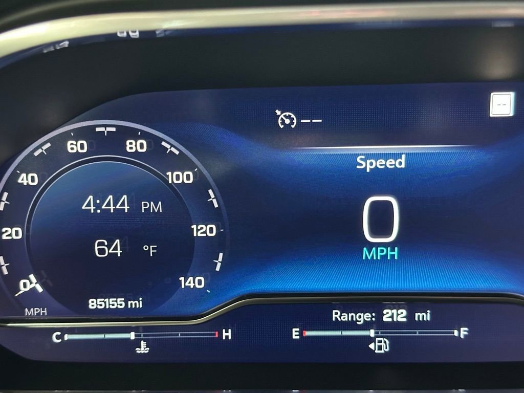 Used 2022 Chevrolet Suburban RST image 24