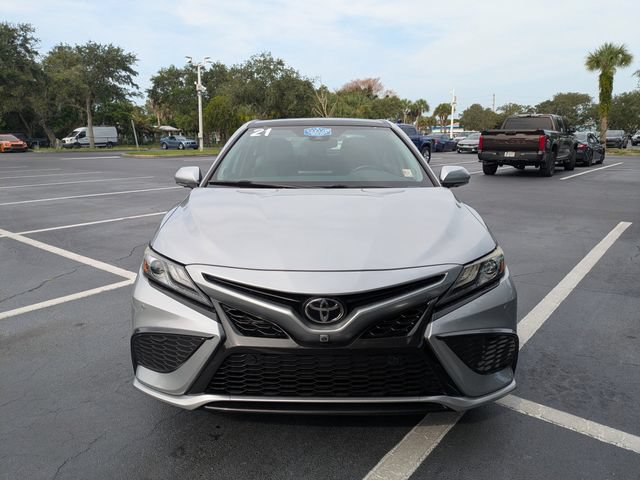Used 2021 Toyota Camry XSE w/ Navigation Package FWD image 9