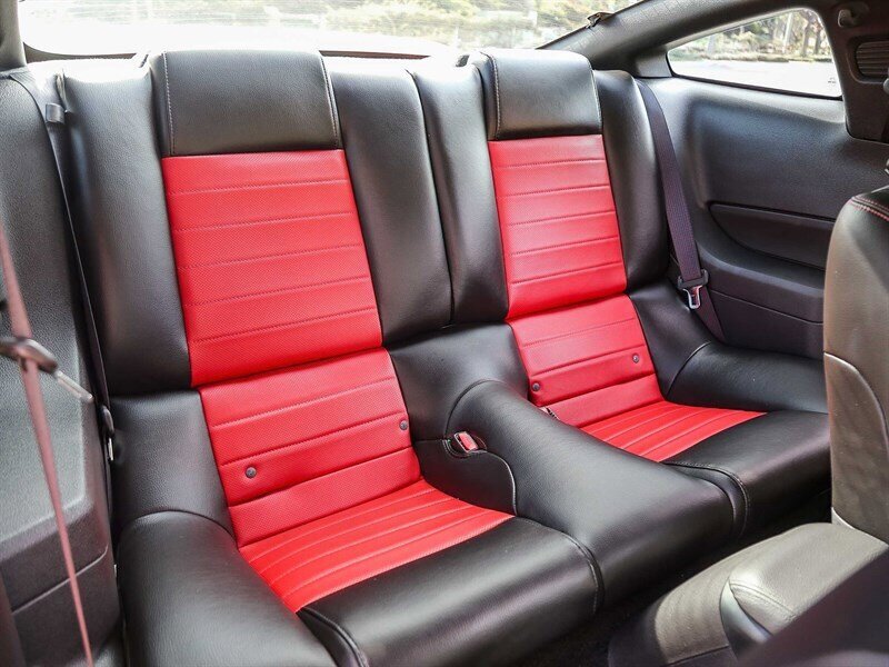 Used 2007 Ford Mustang Shelby GT500 RWD image 25