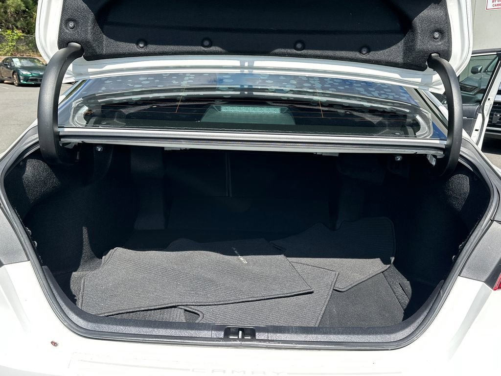 Used 2018 Toyota Camry LE w/ Audio Package FWD image 6