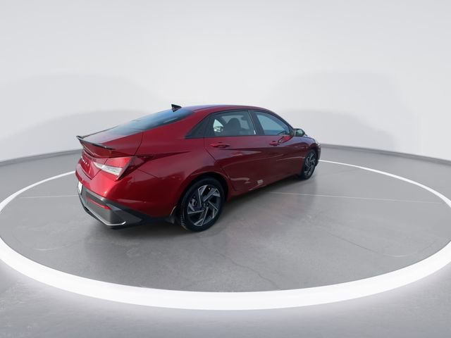 Certified 2025 Hyundai Elantra Sport image 8