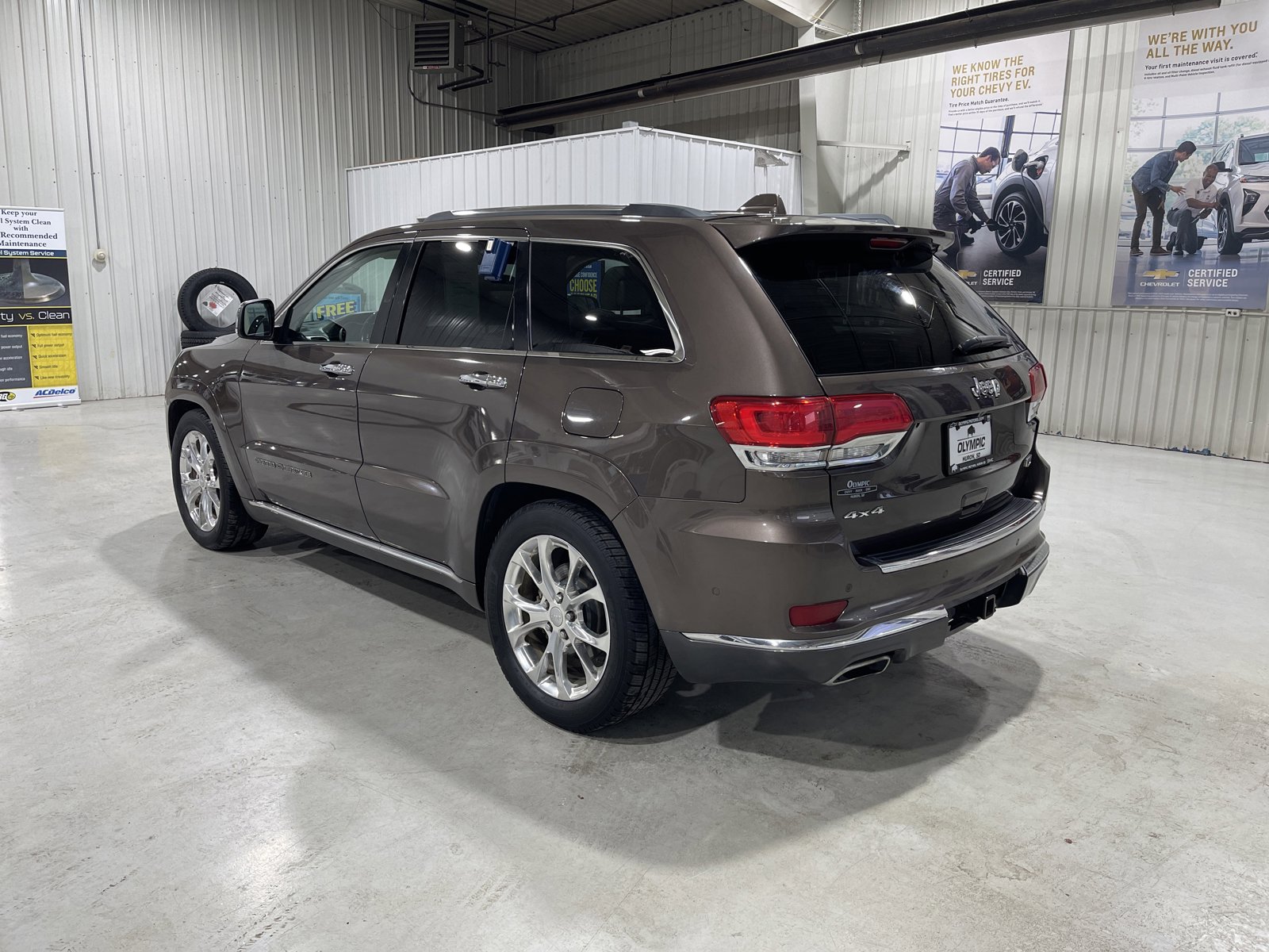 Used 2019 Jeep Grand Cherokee Summit image 6