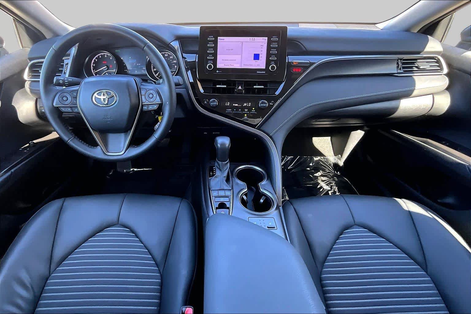 Used 2024 Toyota Camry SE w/ Cold Weather Package AWD/4WD image 15