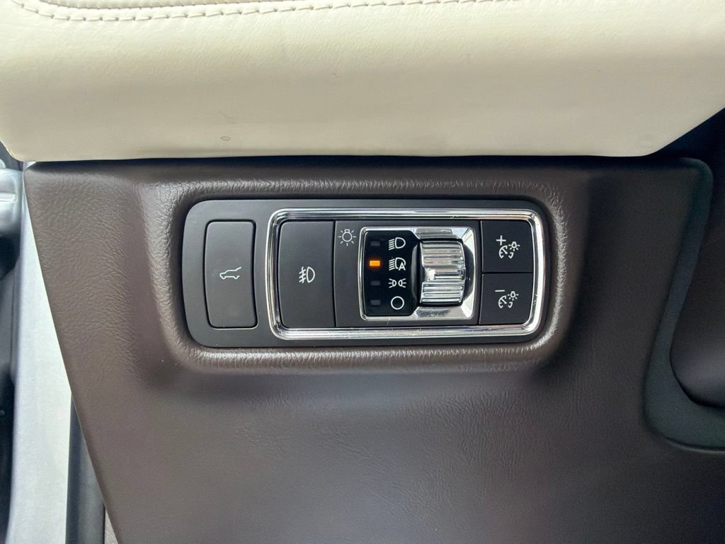 Used 2020 Lincoln Aviator Black Label w/ Dynamic Handling Package AWD/4WD image 28