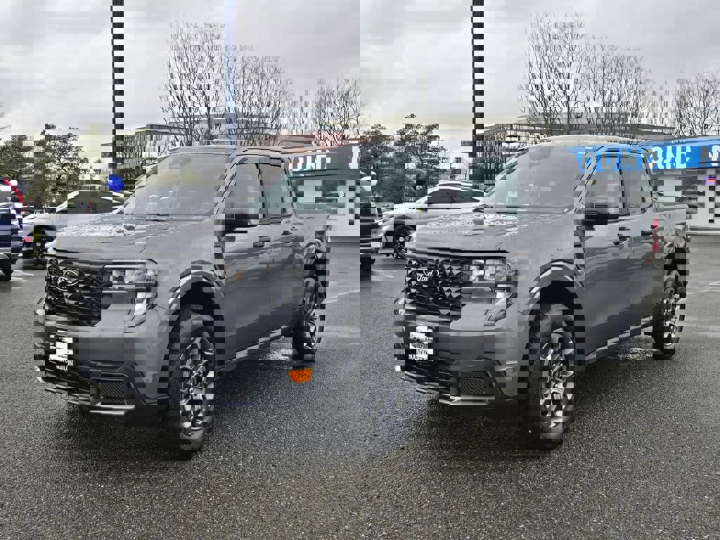 Used 2025 Ford Maverick XLT w/ Equipment Group 302A image 1