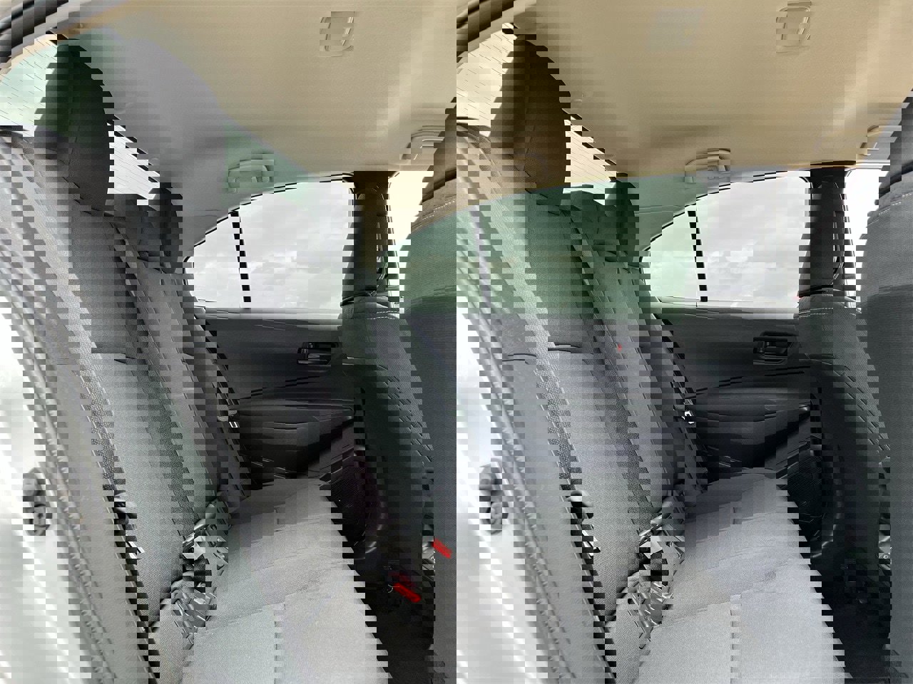 Used 2025 Toyota Corolla LE image 26